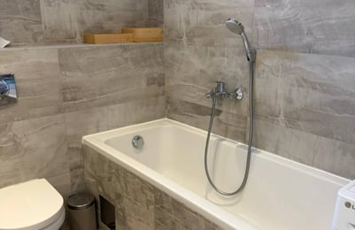 Miete einer gemütlichen 4-Zimmer-Wohnung, 91 m², Voždovac, Belgrad, Serbien